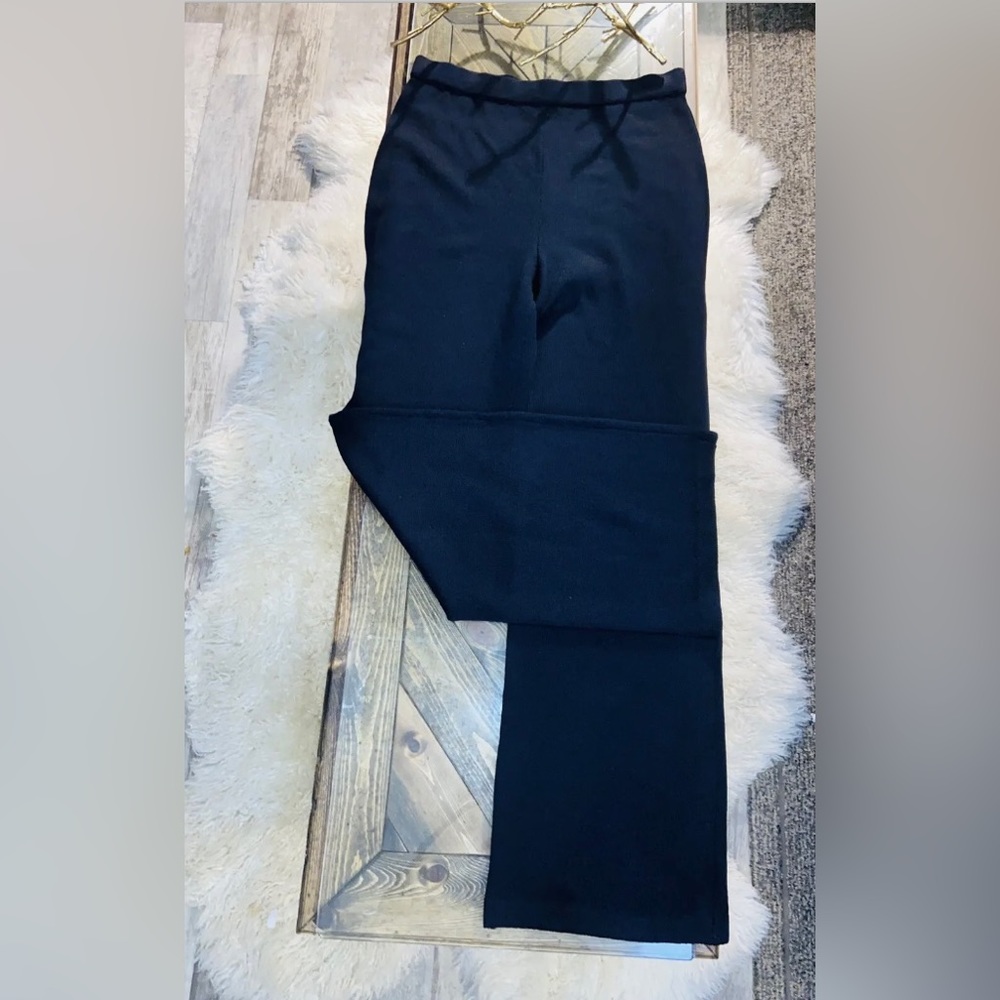 ST. JOHN Basics Flat Front Santana Knit Elastic Waist Black Pull On Pant Size 10